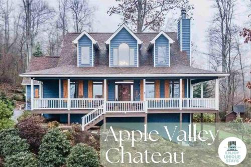 Hendersonville Casa | Apple Valley Chateau Mountain Getaway