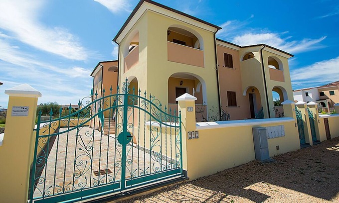 Orosei Apartamento | Apt. Rosaria 2F shared Swimming Pool