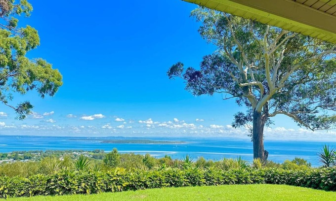 Dunwich Casa | Aqua - Straddie’s Best View: Bay, Brissy & Beyond!
