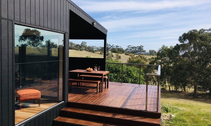 Forcett Casa | Architecturally Designed Rural Retreat Modern/Spacious/Tranquil - Great Views!