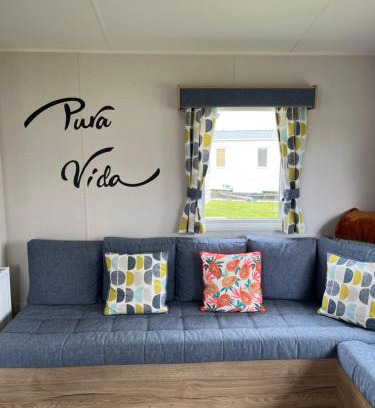 Clacton-on-Sea Casa | Arizona - Pura Vida Holidays Caravan