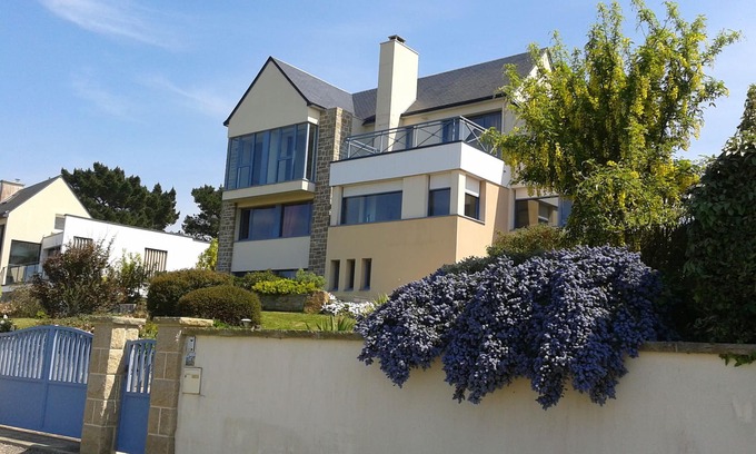 Erquy Villa | Villa con vista al mar con casa de huéspedes, piscina cubierta climatizada