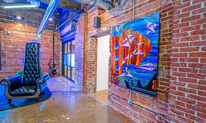 Sparta Casa | Art Inspired Micro Hotel - Patio | Grill | Pool Table