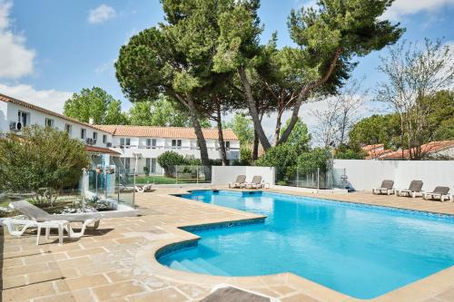 Aigues-Mortes Hotel | Artemia Aigues-Mortes - Hotel avec piscine