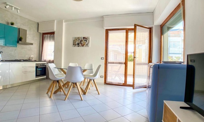 Lido Casa | Artist Alguerhouse