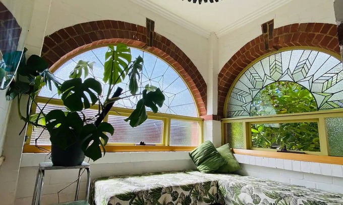 West Hobart Casa | Arty Californian Bungalow Home in the Heart of Hobart