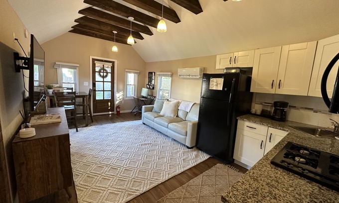 Asbury Park Cabaña | Perfecto Asbury Park Cottage, capacidad para cuatro personas, cerca de la playa y el lago