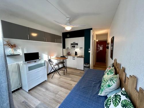 Carnon-Plage Apartamento | AStudio Lumineux à la plage, situation idéale commerces, bateaux ,restaurant à 20 m , Plage à 50 m, idéal pour un séjour reposant