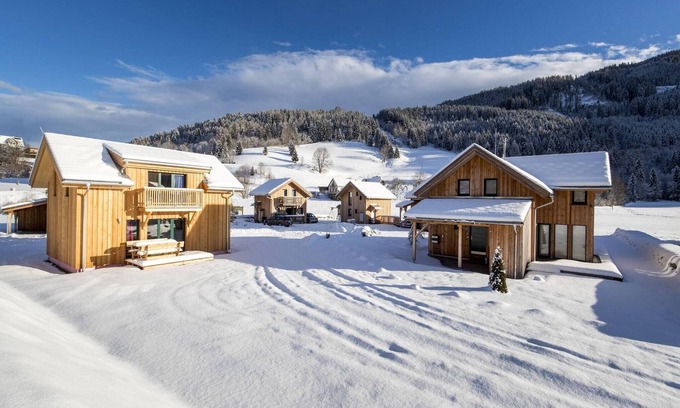 Murau Chalet De Esquí | Atractivo chalet con jacuzzi