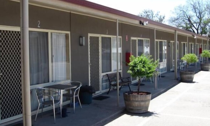 Port Augusta West Hotel | Augusta Courtyard Motel