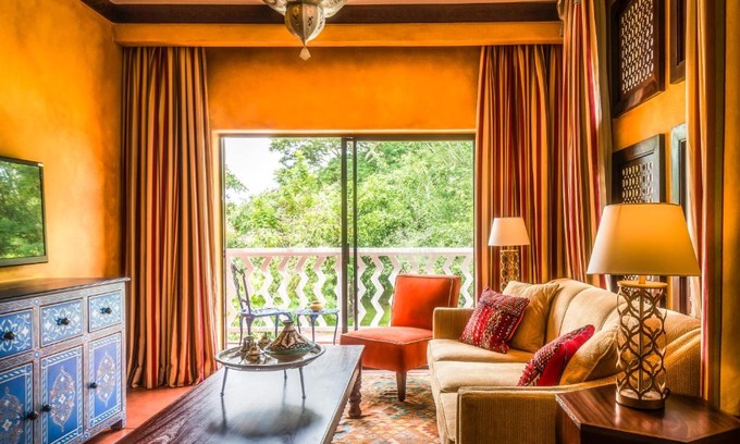 Livingstone Hotel | Avani Victoria Falls Resort