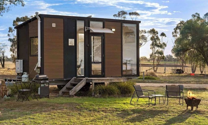 Banyena Casa | Avondale Heights by Tiny Away