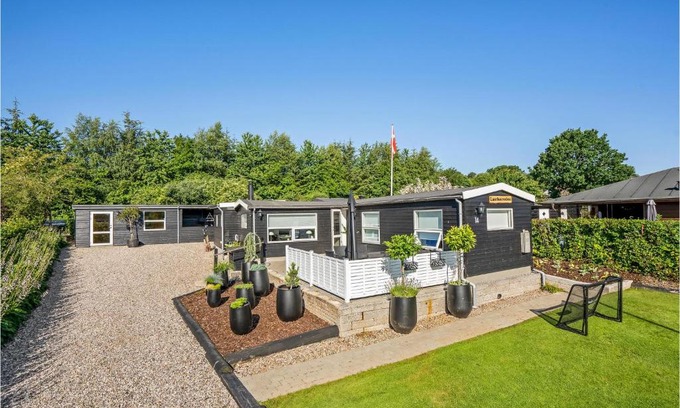 Grønninghoved Strand Casa | Awesome Home In Sjølund With Wifi