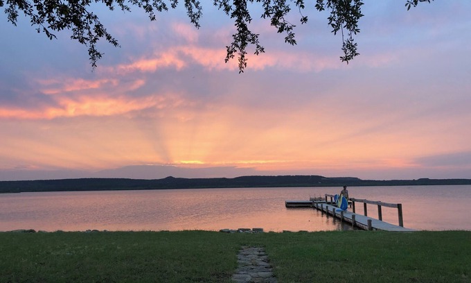 Graford Casa | Azul Casa del Lago: Getaway to Possum Kingdom Lake on the Water