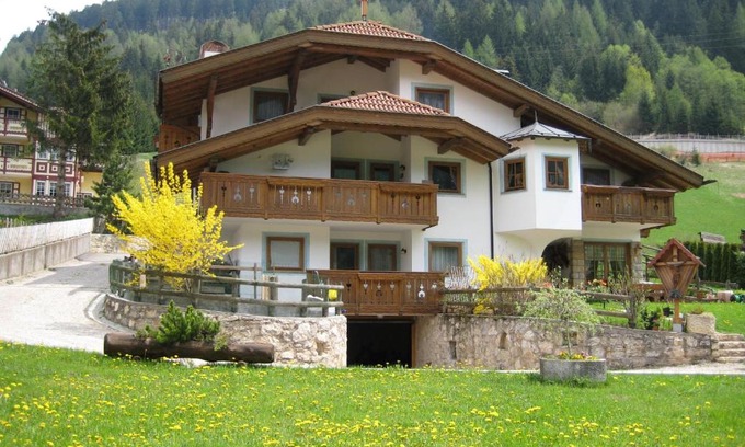 Moena Cama Y Desayuno | B&B Ciasa Weber