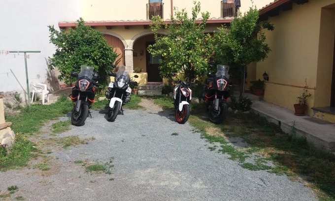 Sinnai Cama Y Desayuno | B&B Gli Archi