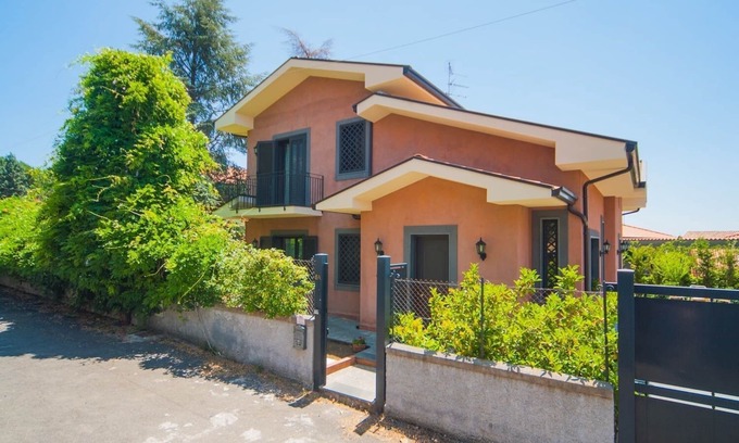 Pedara Casa | B & B inmerso en el verde