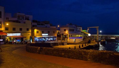 Los Abrigos Cama Y Desayuno | B&B paraiso tenerife super economy rooms airport