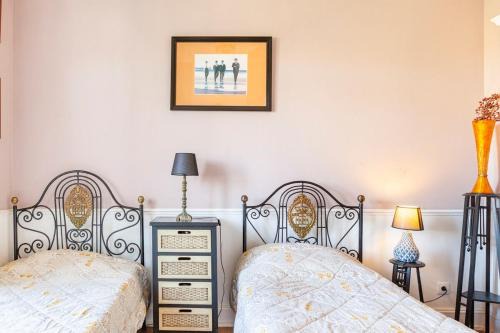 Ameal Casa | B&B Quarto Violeta com Chaminé