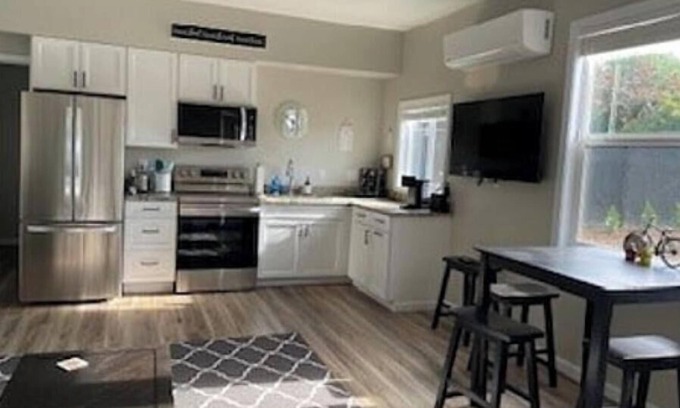 West Hazel Dell Casa | Bakers Jr. Bungalow