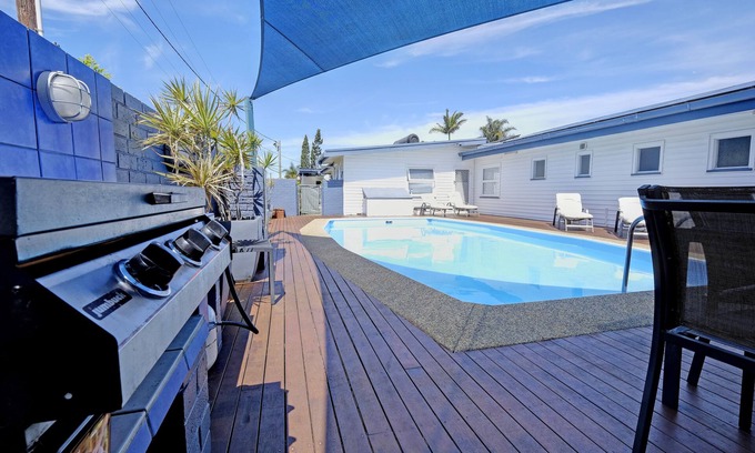 Tuncurry Hotel | Bali Hi