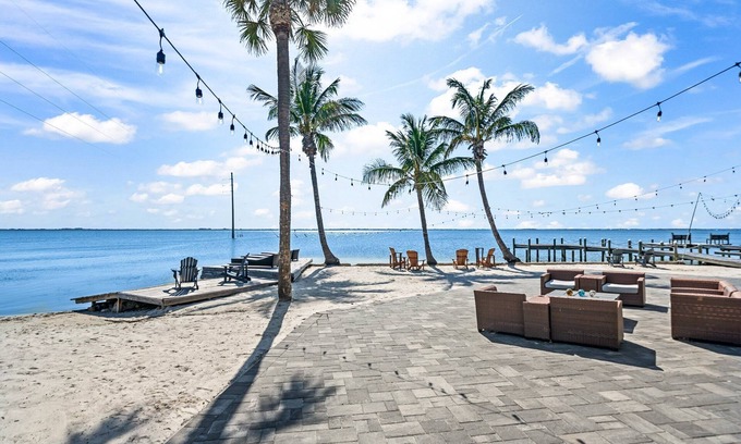 Orlando Beach Complejo | Banana River Resort