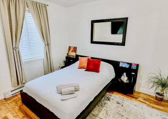 Longueuil Casa | Barel Residence Homestay