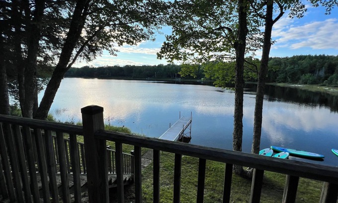 Crawford Cabaña | Barrows Lake Family-friendly cottage