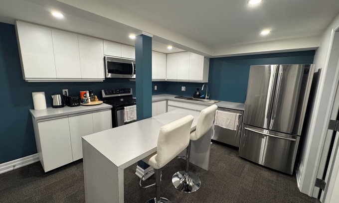 Ajax Casa | Basement in Ajax w/ Private Entrance (Near Waterfront)