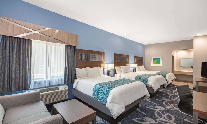 Southeast Houston Hotel | Baymont by Wyndham Houston Hobby Airport