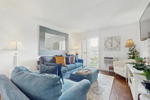 Cherry Grove Beach Apartamento | Beach Cottages at OD - 11B