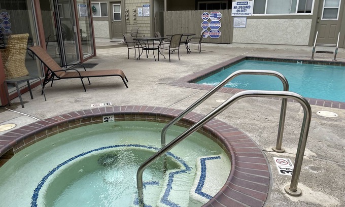 Port Hueneme Condominio | Beach Front