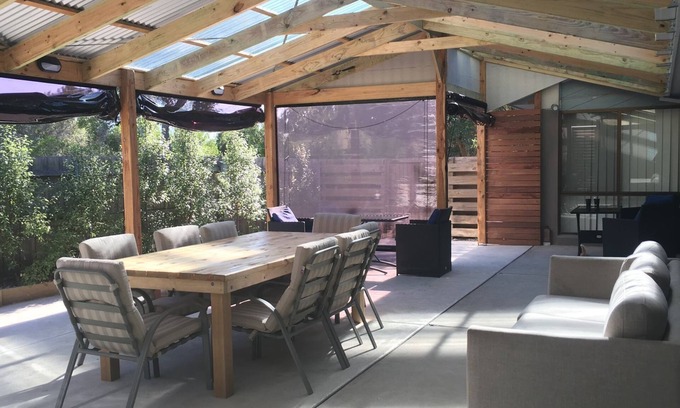 Smiths Beach Casa | Beach House Getaway # 2 1 Beachcomber Avenue. Playa Smiths Phillip Island