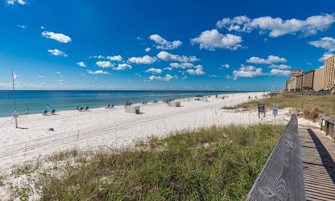 Orange Beach Condominio | Beach View 3br/2ba W/pools Sleeps 8