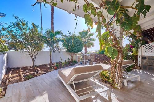 Santa Maria Casa | Beach Villa - By Bobbywashere