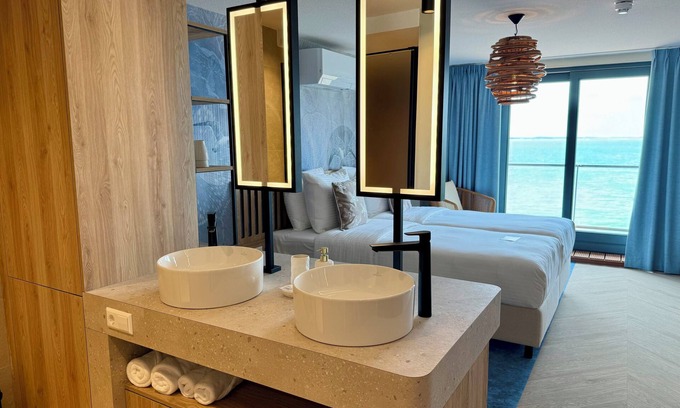 Vlissingen Hotel | Beachfront Boutiquehotel