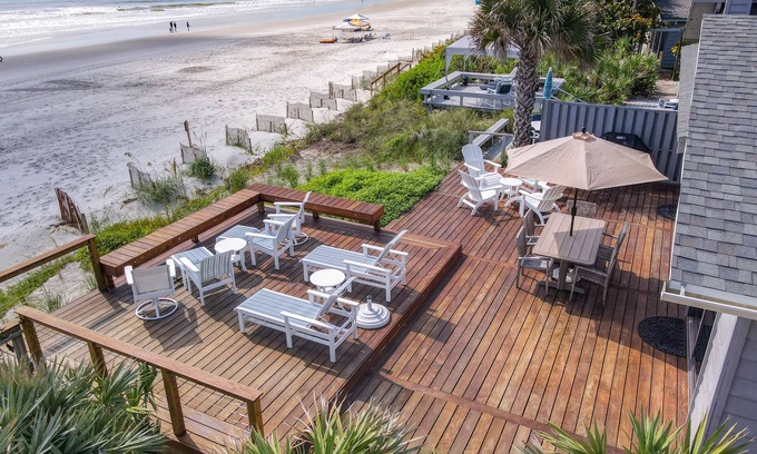 Sea Dunes Casa | Beachfront Deck with steps down to the white sandy beach! Sea Dunes Sandcastle 1A