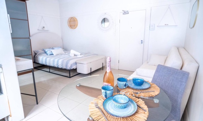 Bondi Beach Casa | Beachfront Escape Studio