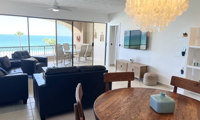 Puerto Peñasco Complejo | Beachfront Newly Remodeled Luxury Condo-Sonoran Spa W 410 -3BR 2 BA Next to pool