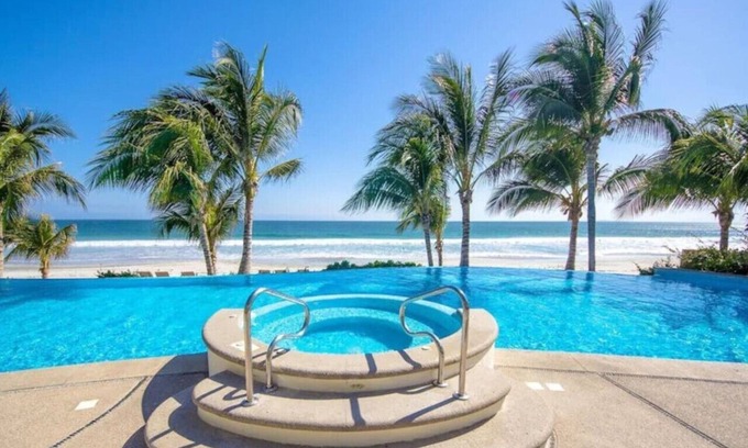 Punta de Mita Condominio | Exclusivo precio inmejorable ubicación frente al mar condominio de 4 dormitorios