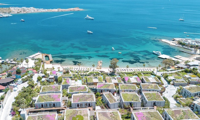 Bodrum City Center Complejo | Beachfront Villa With Hotel Amenities Inside a 5 star Resort