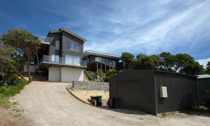 Sandy Point Casa | Beachside Bliss With Modern Comfort and Design, Perfect for the Whole Family!