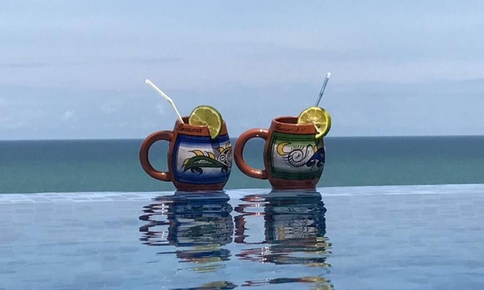 Rio Hato Cabaña | Beachside Getaway: Pool, Cliffside Views, and Direct Beach Access