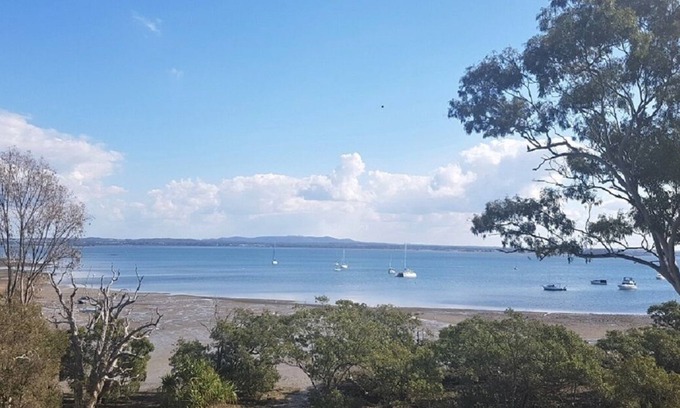 Brisbane Waterfront Casa | BEACON LIGHT WATERFRONT HOLIDAY HOME