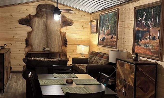 Sardis Cabina | Beautiful cabin near Sardis Lake 3 miles to Sardis Lake