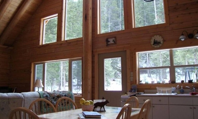 Silver Gate Casa | Lobo gris Cabina - Una milla a Ne Entrada al parque de Yellowstone