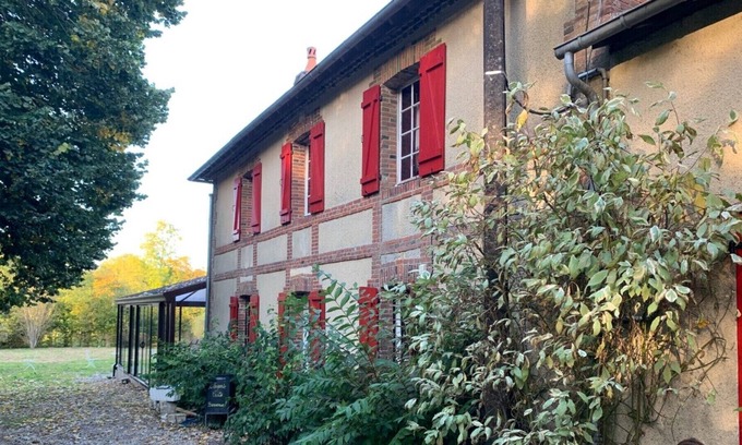 Les Authieux-du-Puits Casa | Beautiful warm residence with swimming pool and SPA. Orne / Normandy