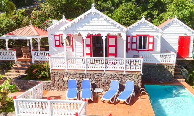 Windward Side Cabaña | Hermosa cabaña de pan de jengibre - Espectacular vista y piscina