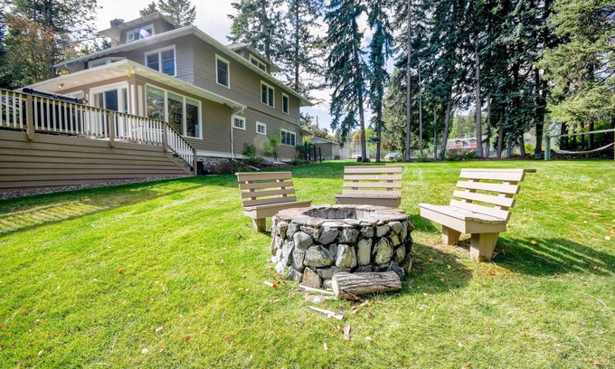 Lakeside Casa | Hermosa casa histórica en el lago Flathead
