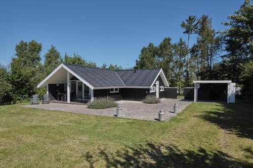 Ronde Casa | Beautiful Home In Rønde With 3 Bedrooms And Wifi